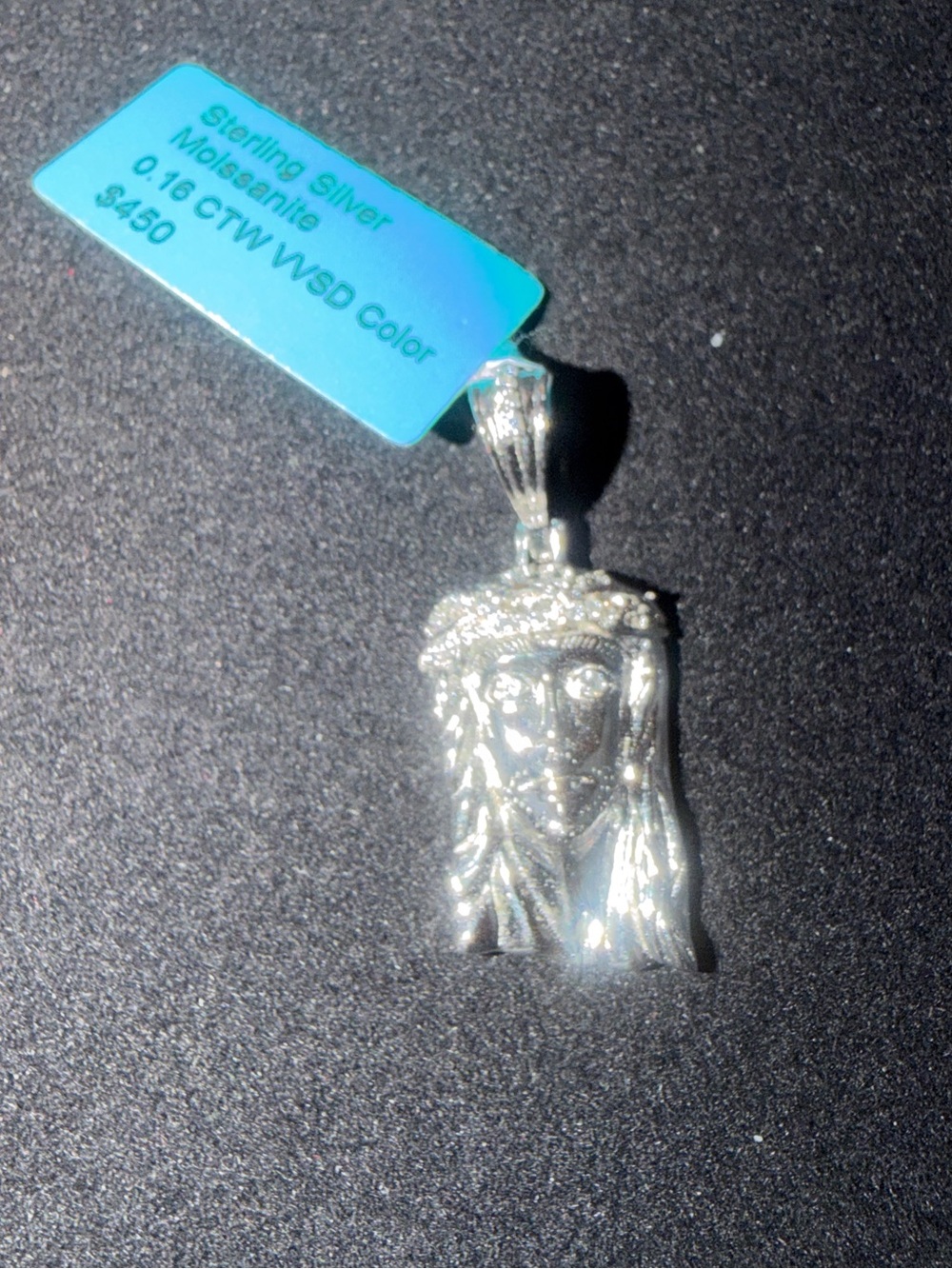 Jesus sterling silver 0.16 moissanite pendant - Picture 3 of 9